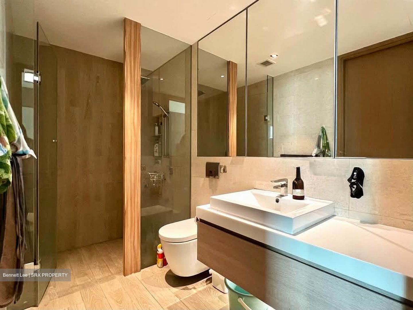 Marine Blue (D15), Condominium #564557441